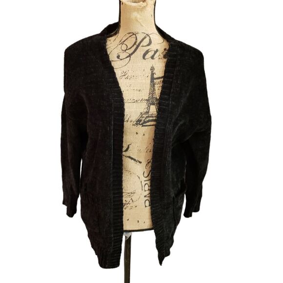 3 for $25 Dip Cardigan - Picture 1 of 12